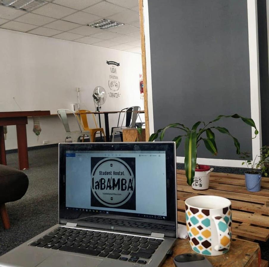 La Bamba Student Hostel Buenos Aires Bagian luar foto